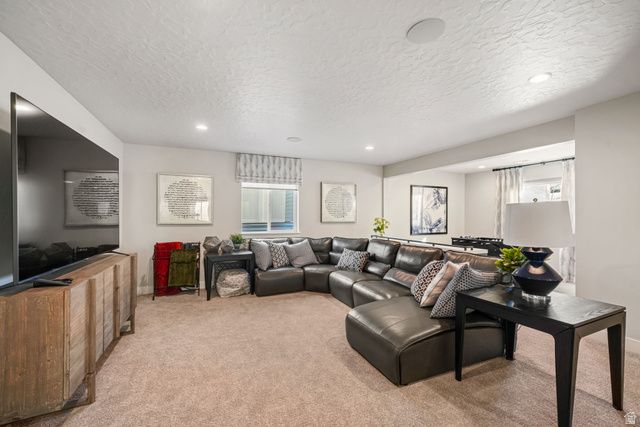 53 E MOORHEN DR, Saratoga Springs, UT 84045