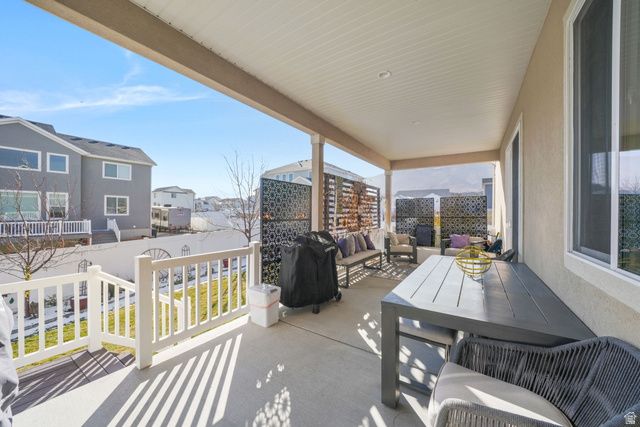 53 E MOORHEN DR, Saratoga Springs, UT 84045