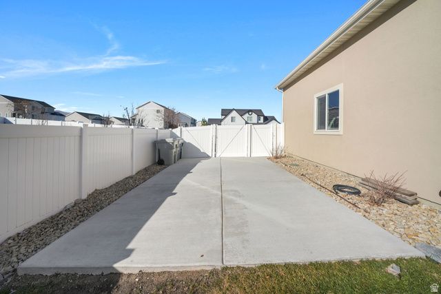 53 E MOORHEN DR, Saratoga Springs, UT 84045
