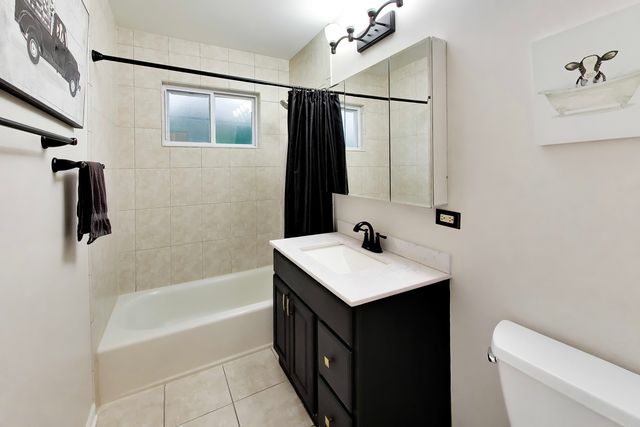 249 W Daniels Road, Palatine, IL 60067