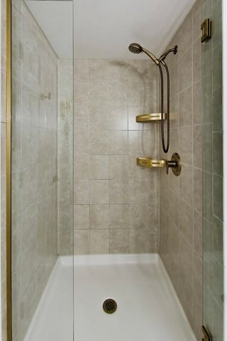 249 W Daniels Road, Palatine, IL 60067