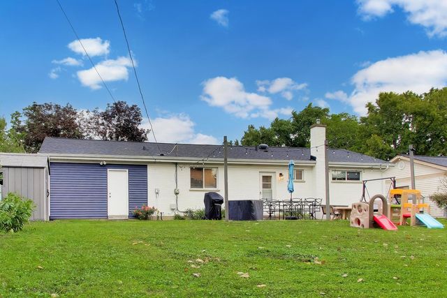 249 W Daniels Road, Palatine, IL 60067