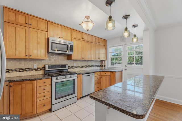 7037 HEATHFIELD, Baltimore, MD 21212