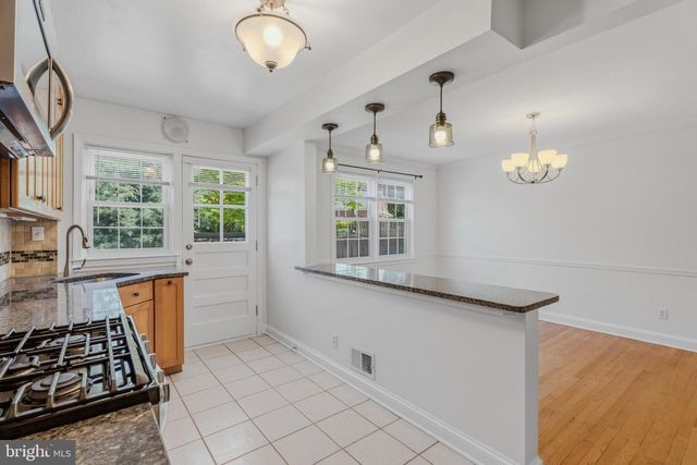 7037 HEATHFIELD, Baltimore, MD 21212