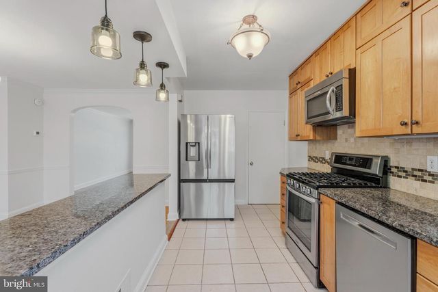 7037 HEATHFIELD, Baltimore, MD 21212