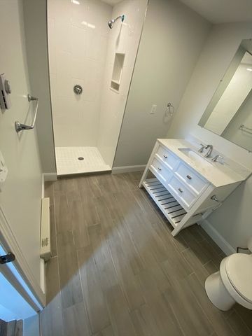 27 Salem St 1C, Woburn, MA 01801