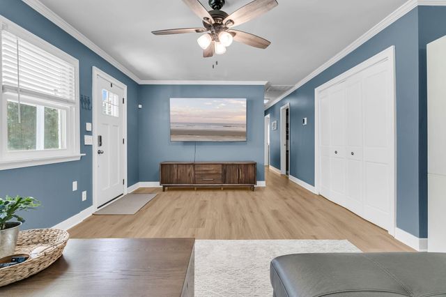 1011 Nottingham Drive, Charleston, SC 29407