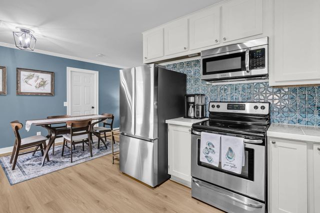 1011 Nottingham Drive, Charleston, SC 29407