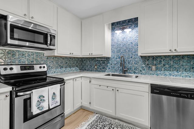 1011 Nottingham Drive, Charleston, SC 29407