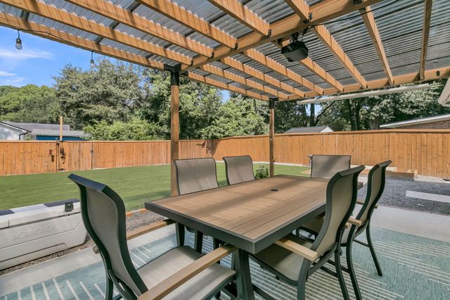 1011 Nottingham Drive, Charleston, SC 29407