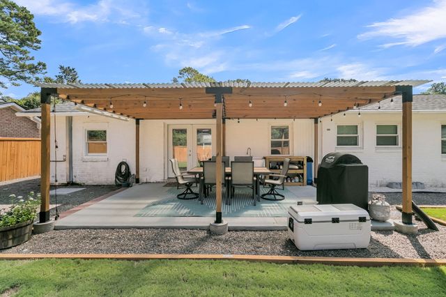 1011 Nottingham Drive, Charleston, SC 29407