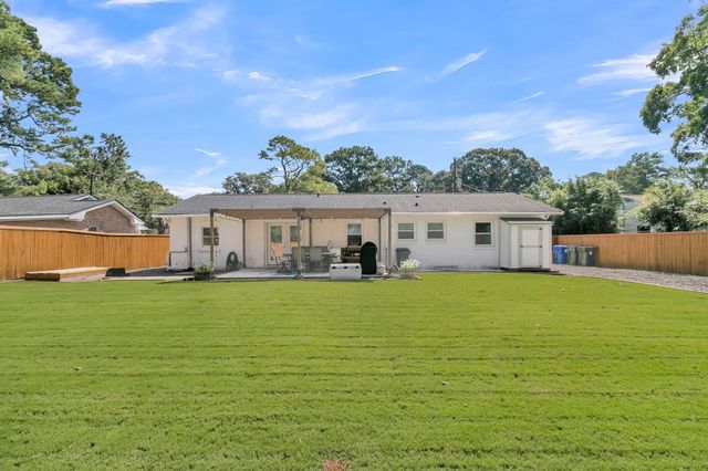 1011 Nottingham Drive, Charleston, SC 29407