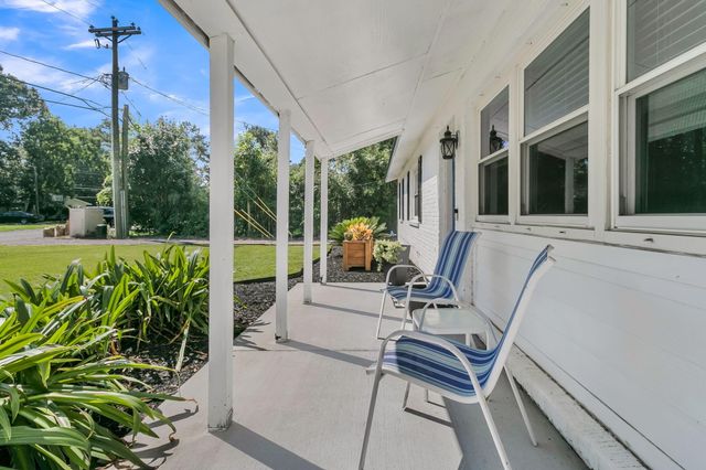 1011 Nottingham Drive, Charleston, SC 29407