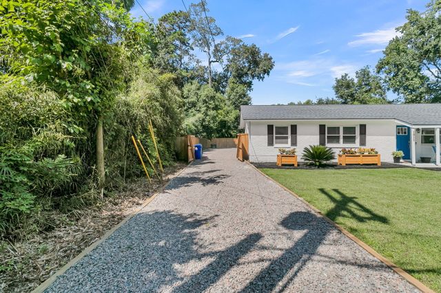 1011 Nottingham Drive, Charleston, SC 29407