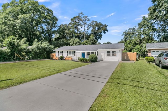 1011 Nottingham Drive, Charleston, SC 29407
