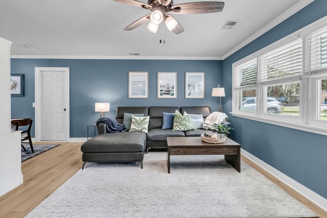 1011 Nottingham Drive, Charleston, SC 29407