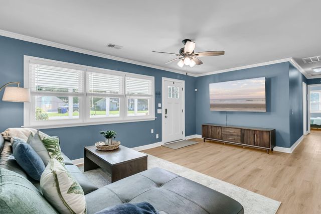 1011 Nottingham Drive, Charleston, SC 29407