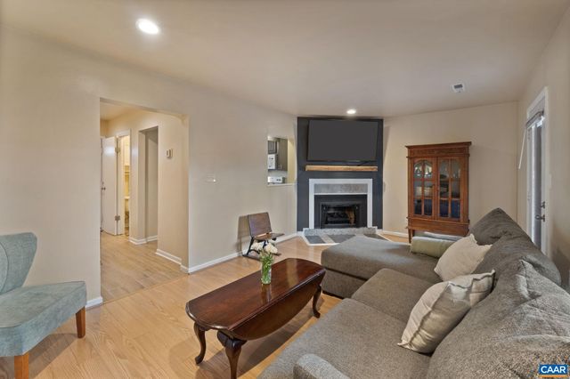 782 MERION GREENE, Charlottesville, VA 22901