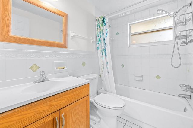 3711 ELMWOOD DRIVE, Holiday, FL 34691