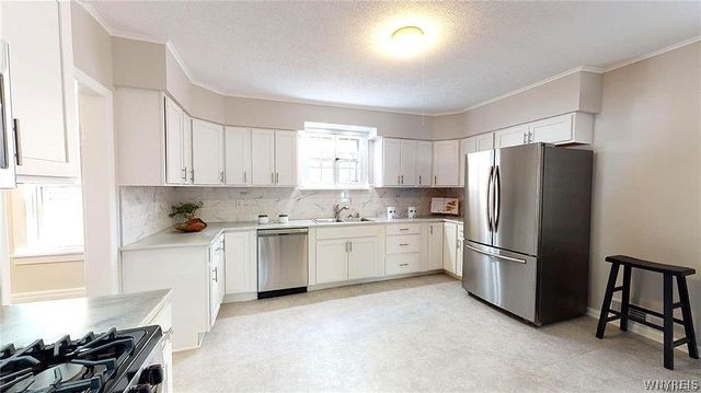 94 Reo-lower Avenue, Cheektowaga, NY 14211