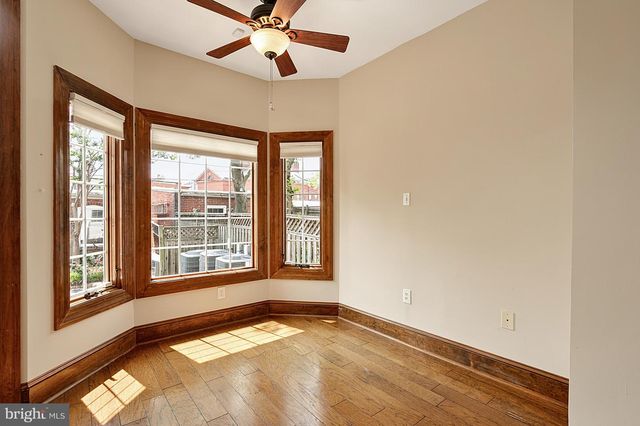 221 E ST SE, Washington, DC 20003