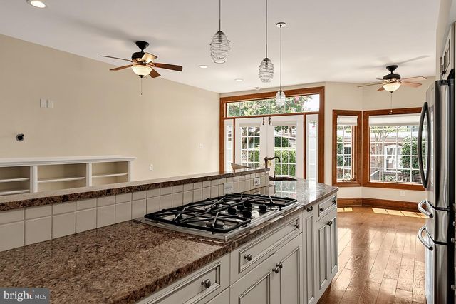 221 E ST SE, Washington, DC 20003
