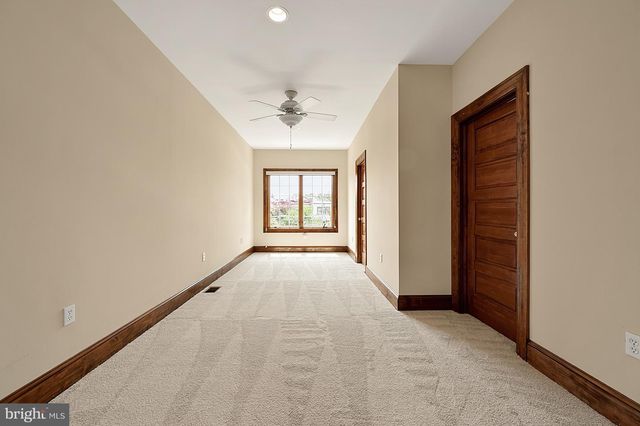 221 E ST SE, Washington, DC 20003