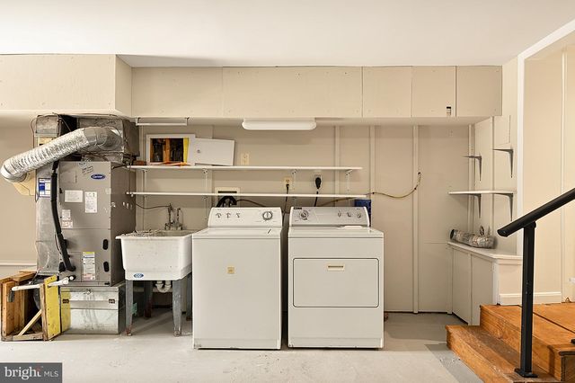 221 E ST SE, Washington, DC 20003