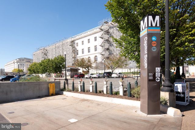 221 E ST SE, Washington, DC 20003