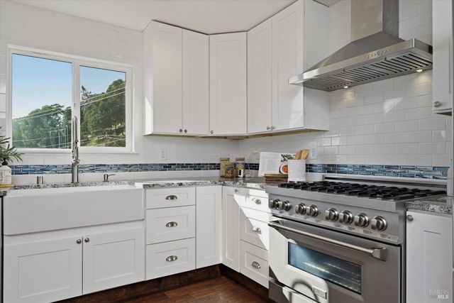 12521 Lakeshore Dr, Clearlake, CA 95422