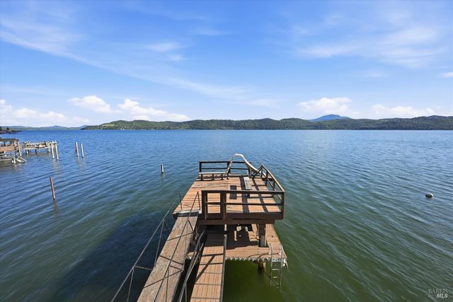 12521 Lakeshore Dr, Clearlake, CA 95422