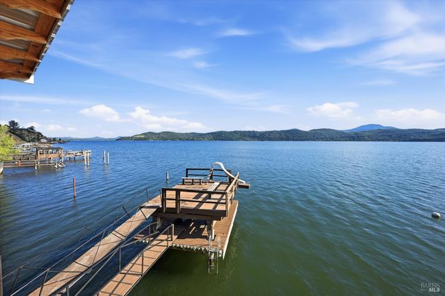 12521 Lakeshore Dr, Clearlake, CA 95422