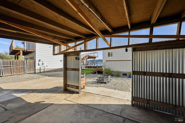 12521 Lakeshore Dr, Clearlake, CA 95422