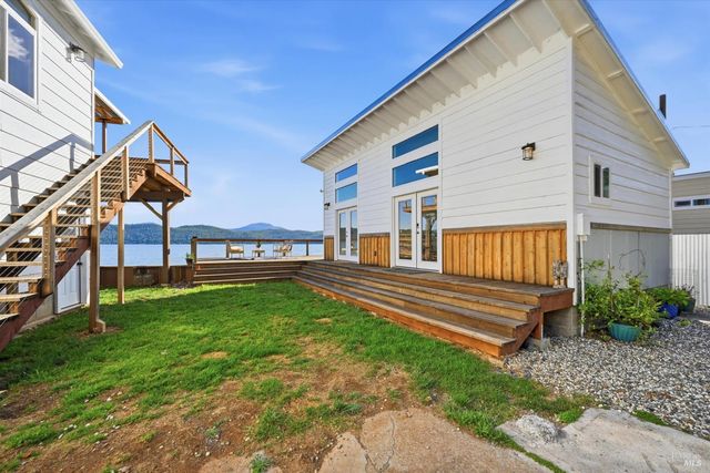 12521 Lakeshore Dr, Clearlake, CA 95422