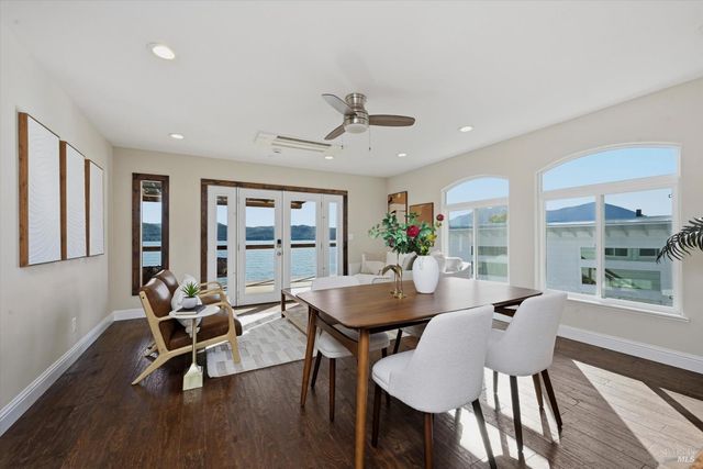 12521 Lakeshore Dr, Clearlake, CA 95422