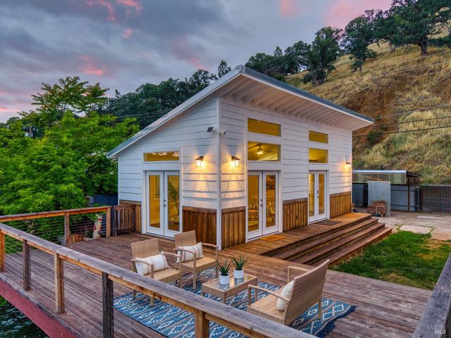 12521 Lakeshore Dr, Clearlake, CA 95422