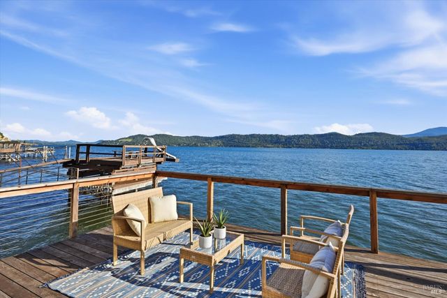12521 Lakeshore Dr, Clearlake, CA 95422