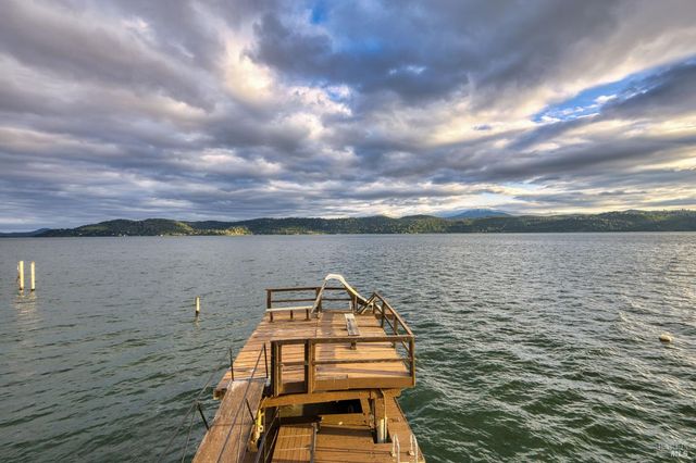 12521 Lakeshore Dr, Clearlake, CA 95422
