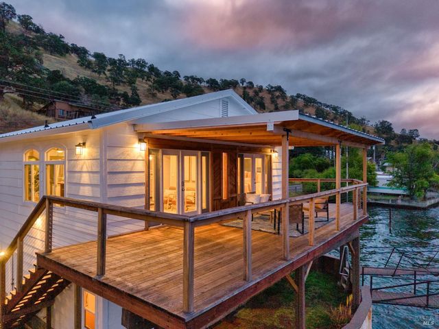 12521 Lakeshore Dr, Clearlake, CA 95422