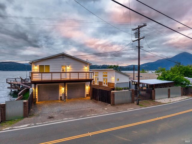 12521 Lakeshore Dr, Clearlake, CA 95422