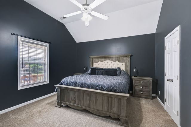 2862 Spring Meade Blvd, Columbia, TN 38401