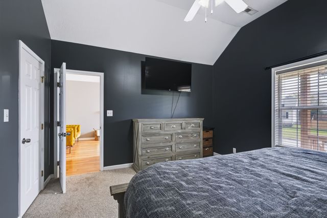 2862 Spring Meade Blvd, Columbia, TN 38401