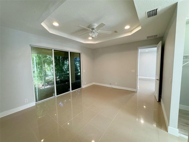 236 Belle Grove Lane, Royal Palm Beach, FL 33411