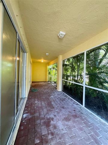 236 Belle Grove Lane, Royal Palm Beach, FL 33411
