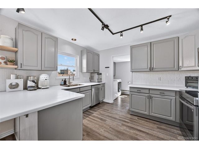 30793 Hilltop Dr, Evergreen, CO 80439