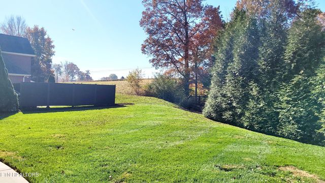 12612 Weatherstone Drive, Knoxville, TN 37922