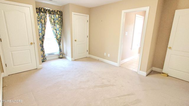 12612 Weatherstone Drive, Knoxville, TN 37922