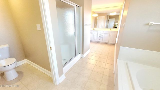 12612 Weatherstone Drive, Knoxville, TN 37922