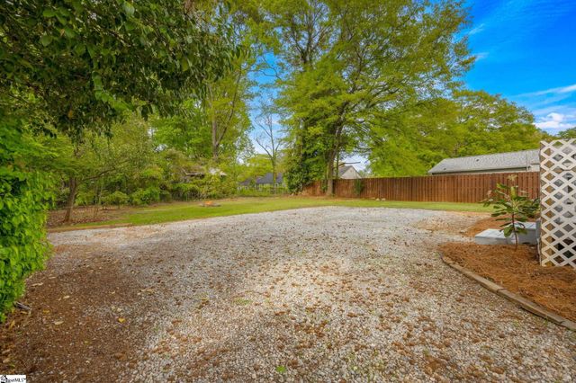 6 Pleasant Ridge Avenue, Greenville, SC 29605