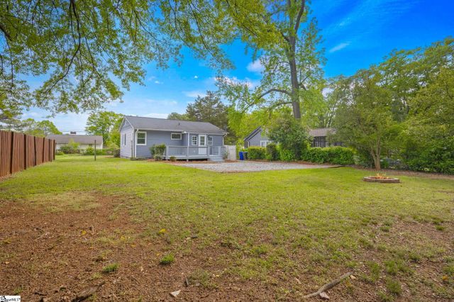 6 Pleasant Ridge Avenue, Greenville, SC 29605